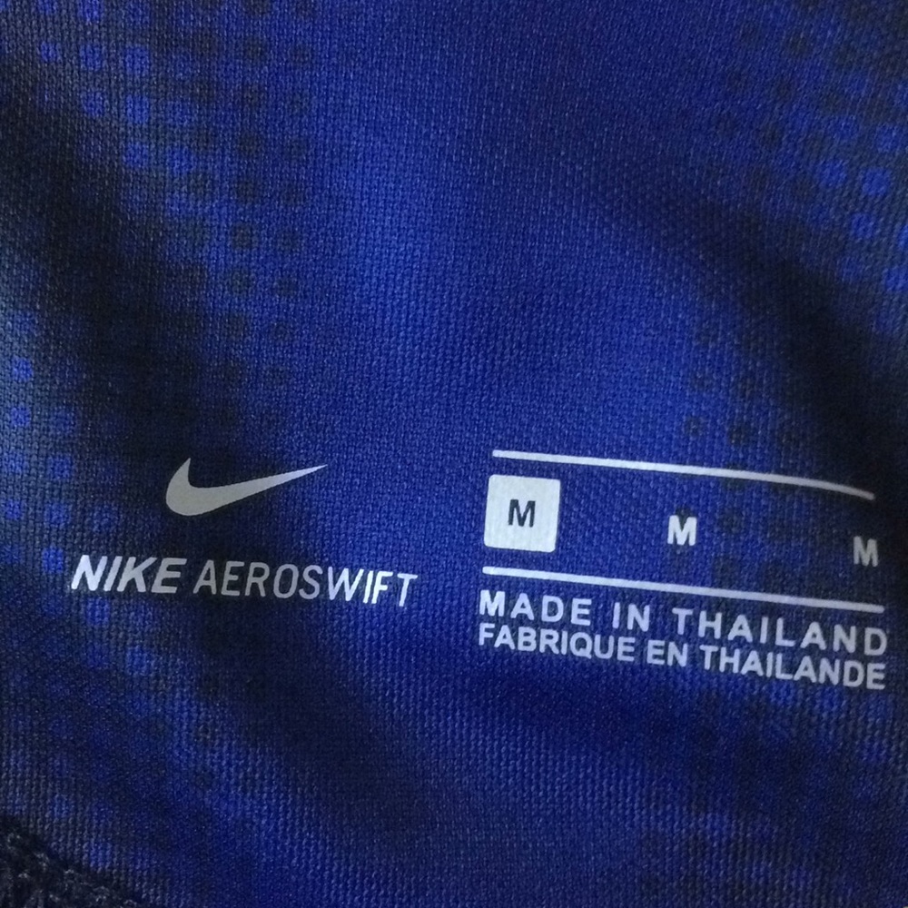 Barcelona Home Jersey - OPEN TO OFFERS!😊💵💵 - Picture 11 of 11